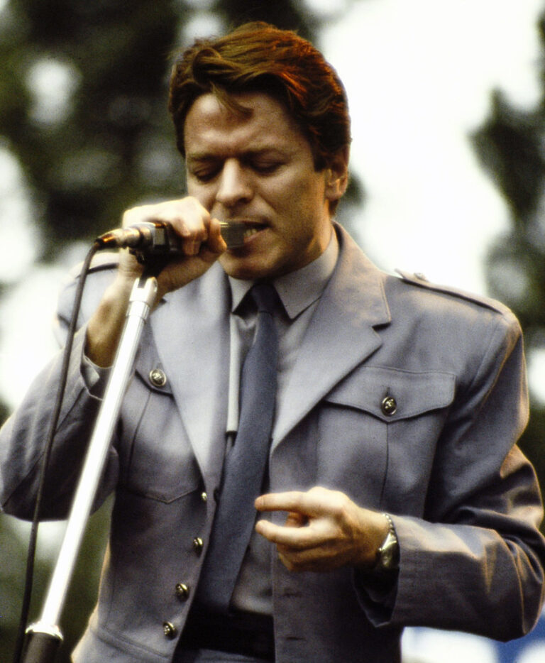 Classic Gold artist spotlight featured image – Robert Palmer