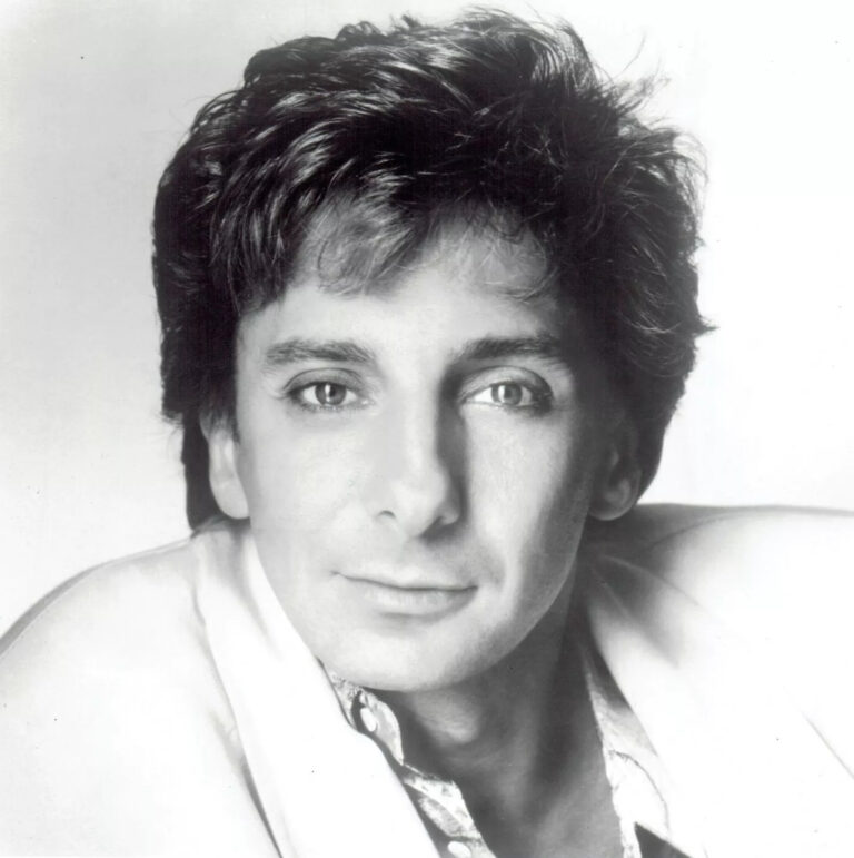 Classic Gold artist spotlight featured image – Barry Manilow