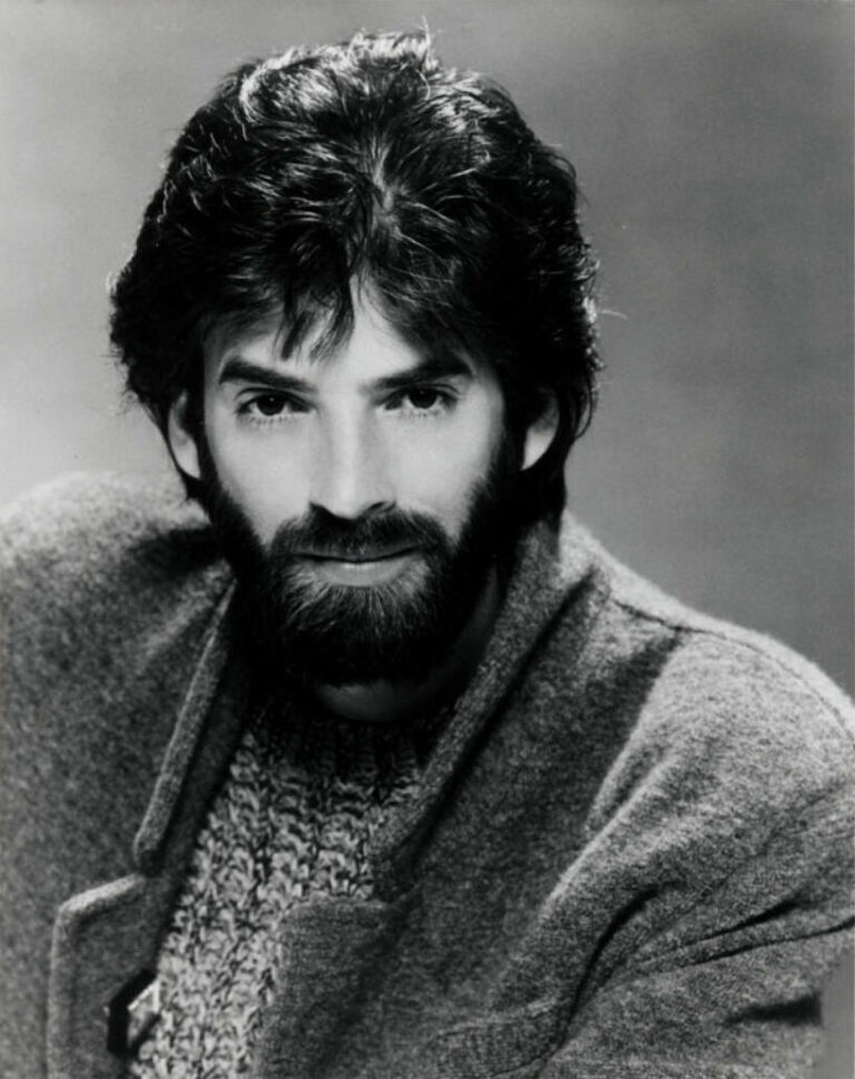 Classic Gold artist spotlight featured image – Kenny Loggins