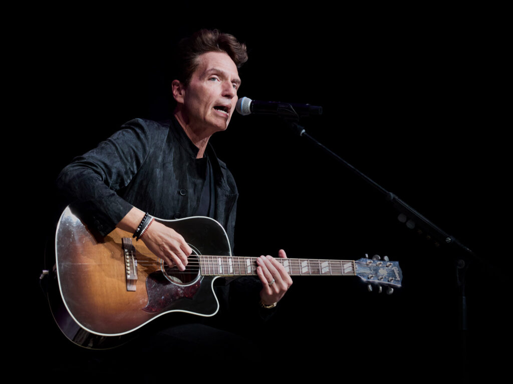 Classic Gold artist spotlight featured image – Richard Marx
