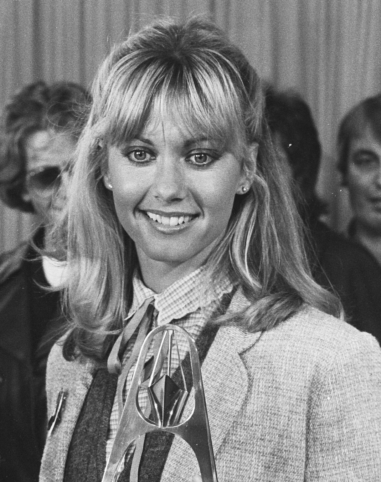 Classic Gold artist spotlight featured image – Olivia Newton John